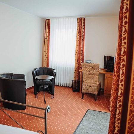 Hotel Am Wallgraben بريلون الغرفة الصورة