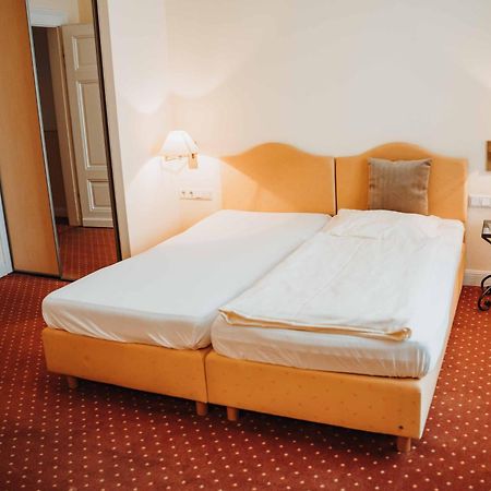 Hotel Am Wallgraben بريلون الغرفة الصورة